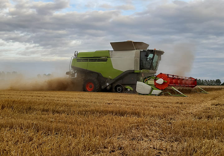 Combine Harvester rubber track 720x500